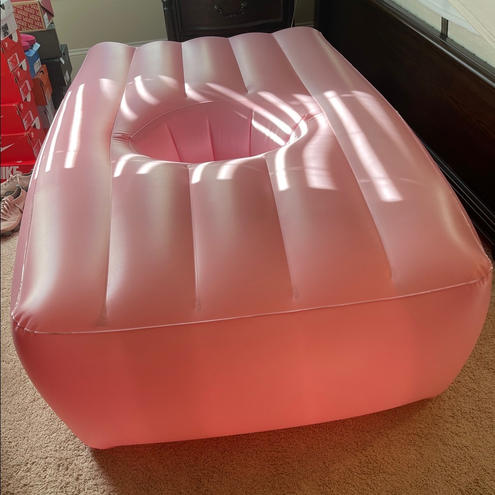 LIKE NEW BBL MATTRESS...only used a few times